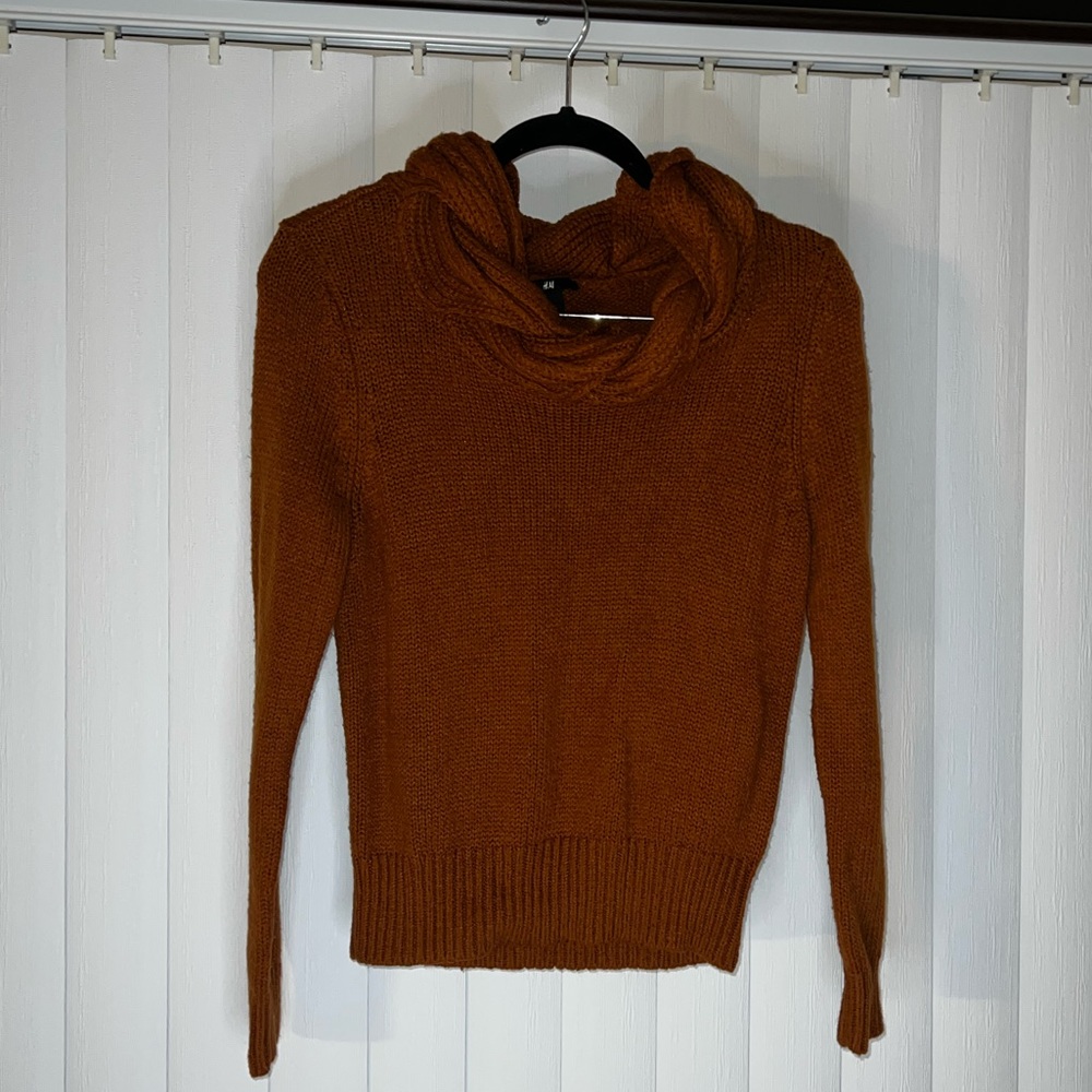 H&M sweater